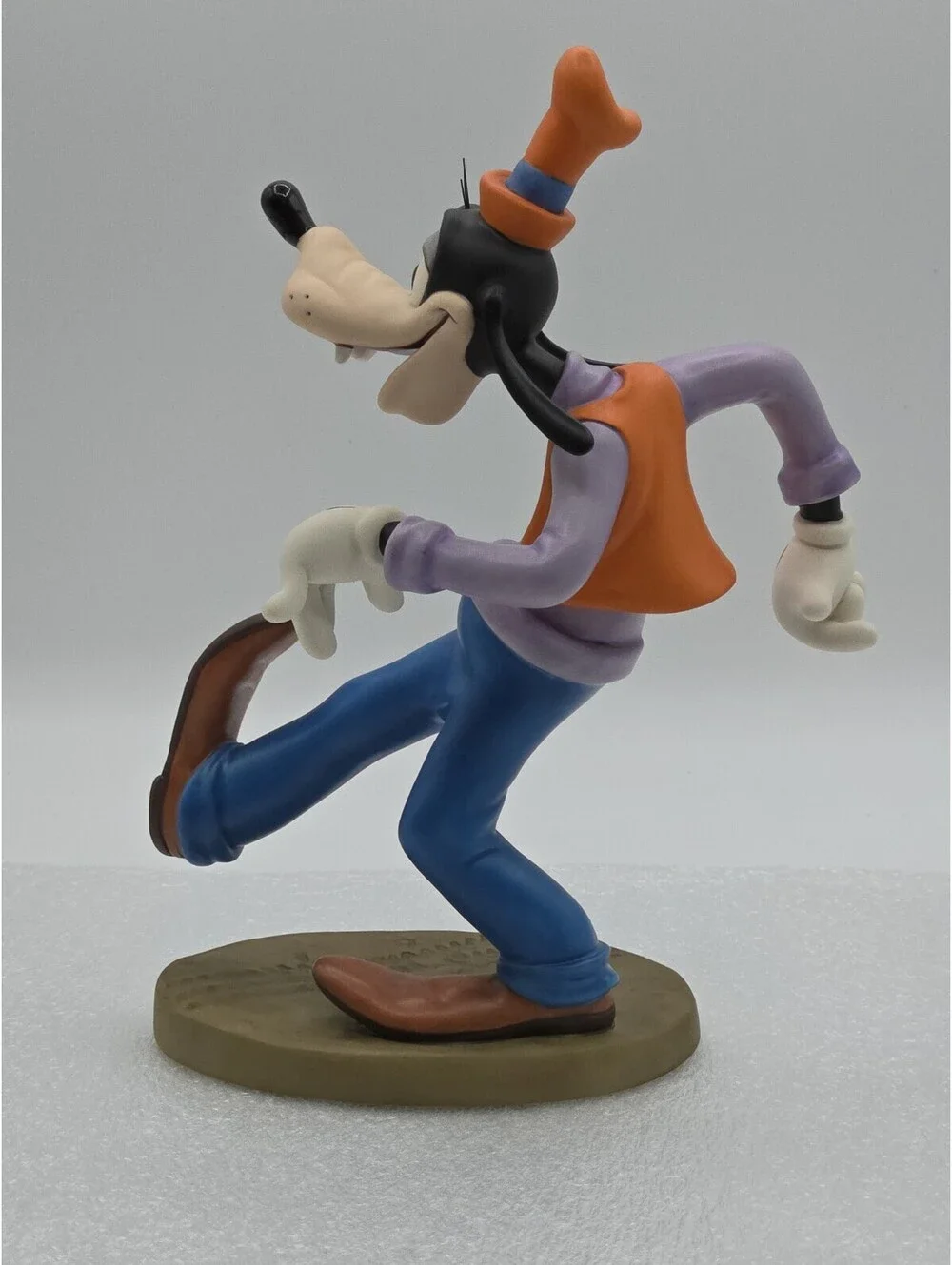 WDCC Disney Goofy Moving Day Oh The World Owes Me A Livin Figure NIB Sealed COA